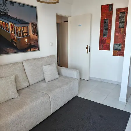 House Apartment *